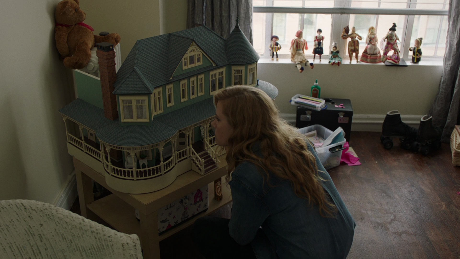 How Sharp Objects Built Amma's Creepy Dollhouse